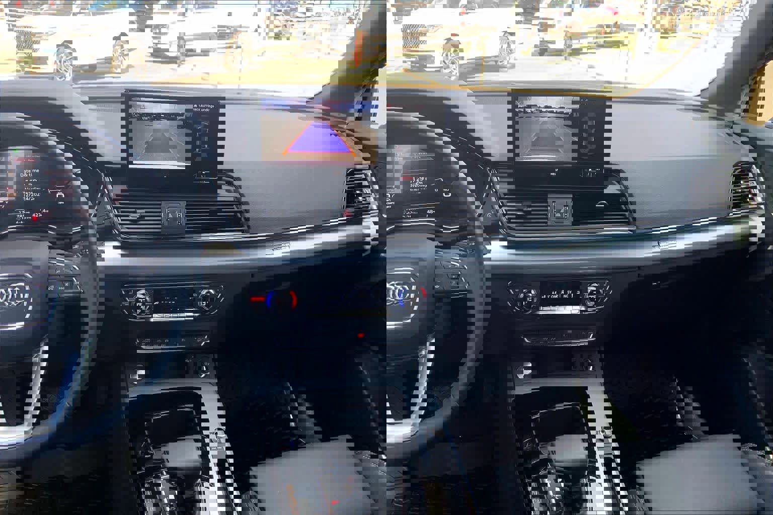 Used 2024 Audi Q5 2.0T Premium w/ Summer of Audi Package image 6