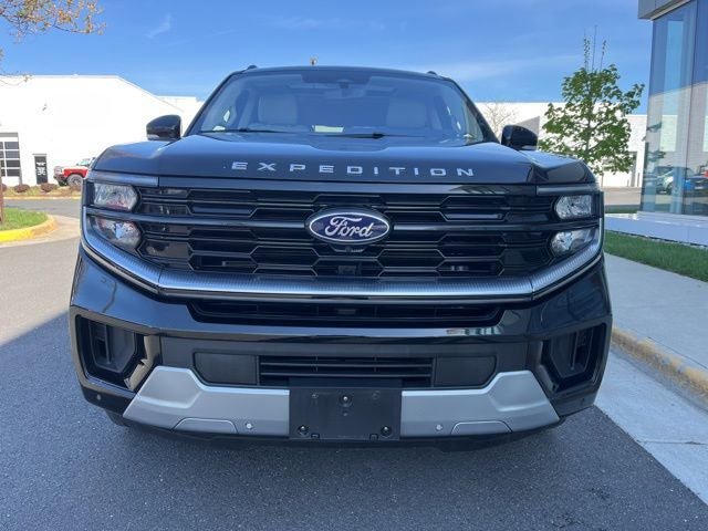 Certified 2025 Ford Expedition Max Platinum AWD/4WD image 2
