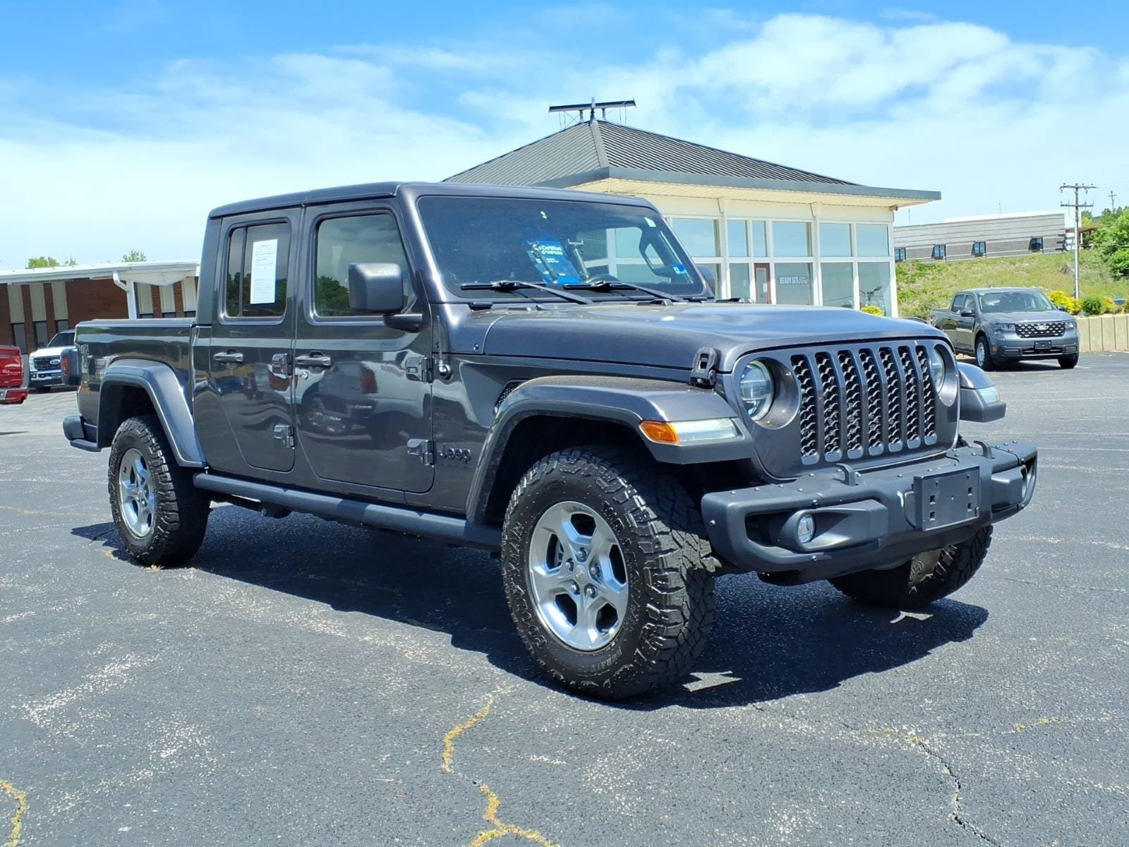 Used 2021 Jeep Gladiator Sport AWD/4WD image 2