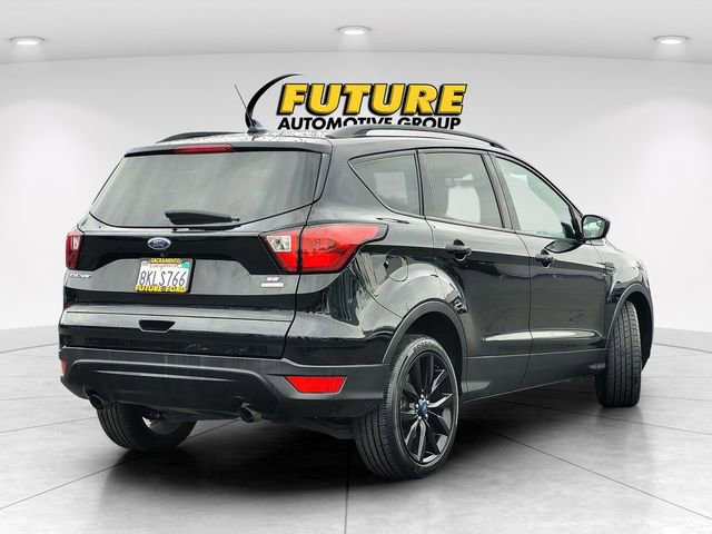 Certified 2019 Ford Escape SE FWD image 4