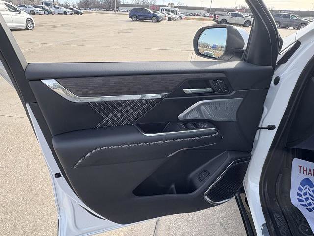 Used 2024 GMC Acadia Denali w/ Super Cruise Package image 18