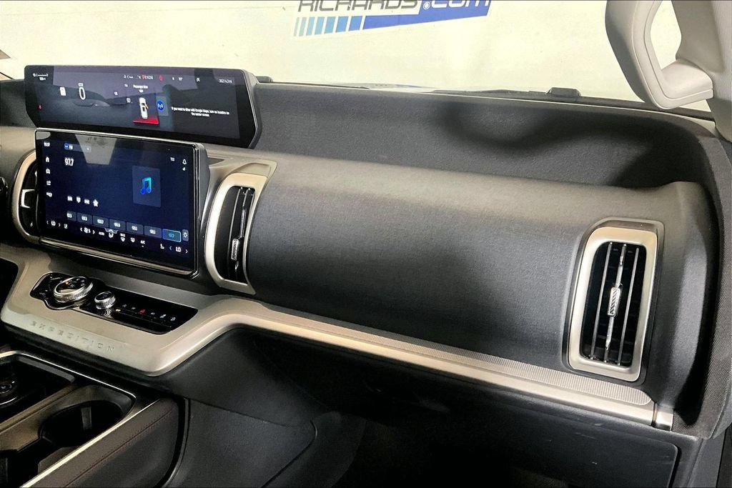 Certified 2025 Ford Expedition Max Active AWD/4WD image 12