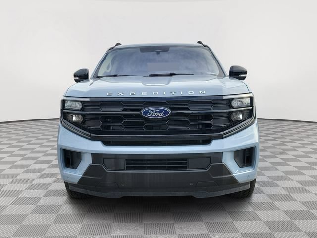 Certified 2025 Ford Expedition Active AWD/4WD image 8