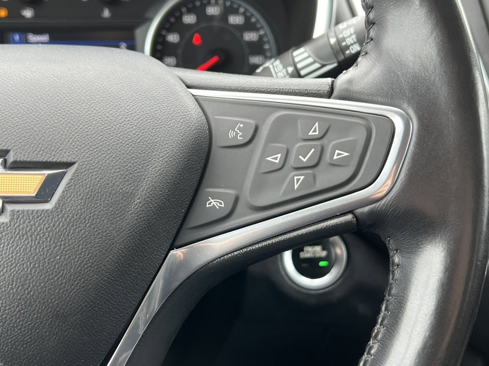 Used 2020 Chevrolet Equinox LT image 18