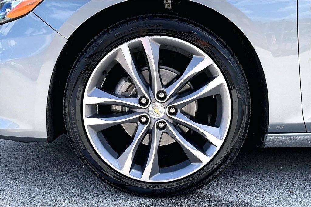 Used 2024 Chevrolet Malibu LT FWD image 9