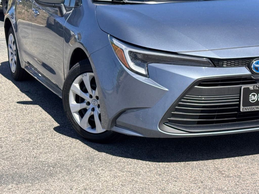 Used 2024 Toyota Corolla LE FWD image 4