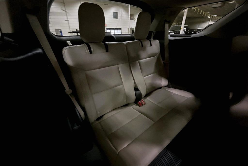 Certified 2021 Ford Explorer Platinum w/ Equipment Group 601A image 27