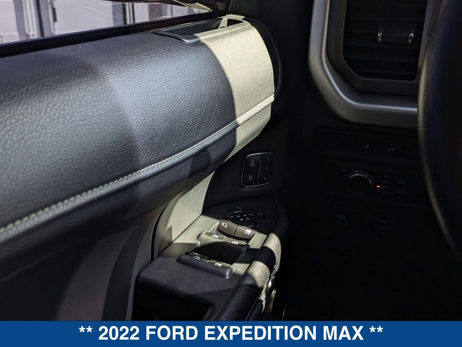 Certified 2022 Ford Expedition Max XLT image 25