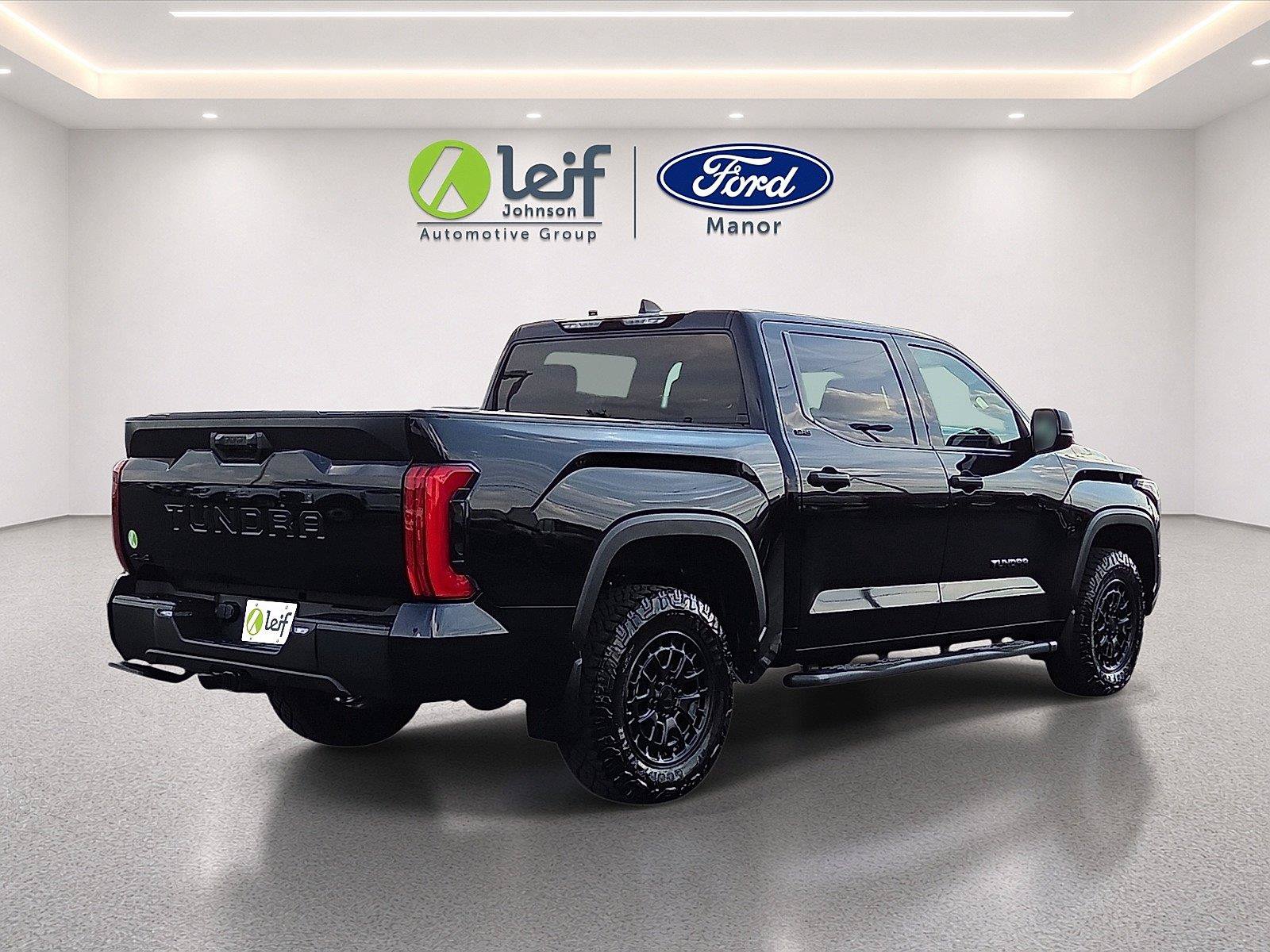 Used 2025 Toyota Tundra SR5 AWD/4WD image 8