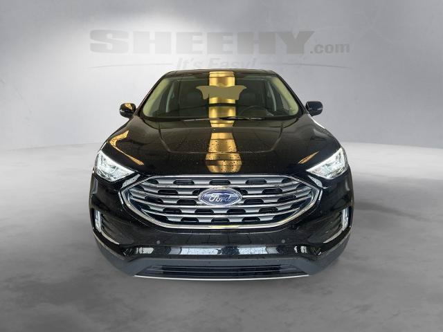 Certified 2024 Ford Edge Titanium AWD/4WD image 17