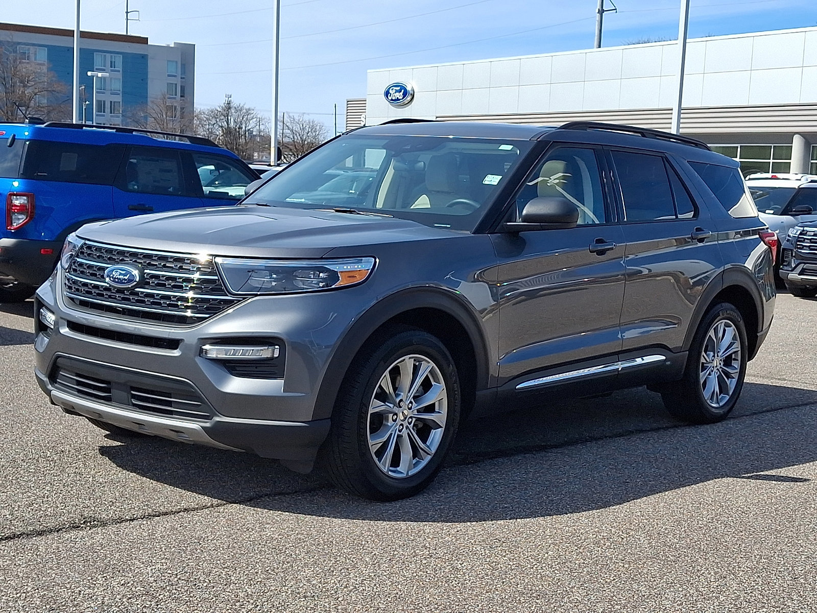 Certified 2024 Ford Explorer XLT w/ Equipment Group 202A image 2