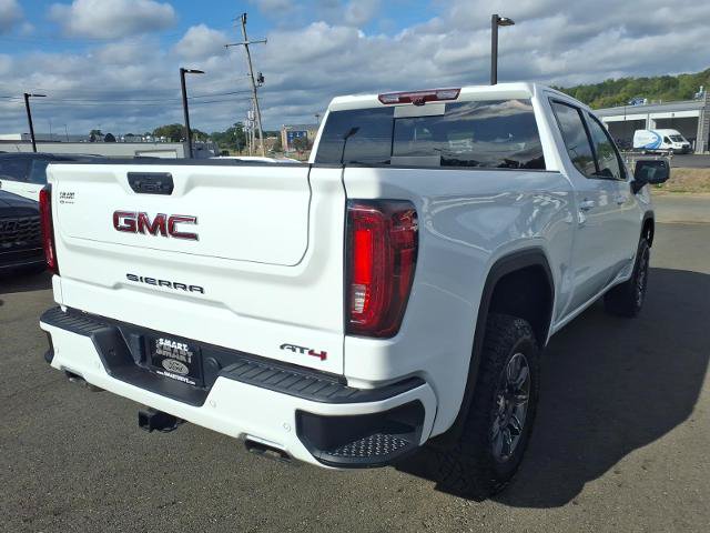 Used 2024 GMC Sierra 1500 AT4 w/ Technology Package AWD/4WD image 4