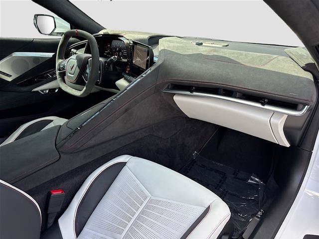 Used 2023 Chevrolet Corvette Stingray Premium Conv w/ Z51 Performance Package RWD image 27