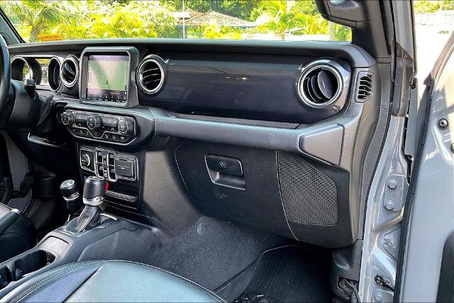 Used 2022 Jeep Wrangler Unlimited Sahara AWD/4WD image 16