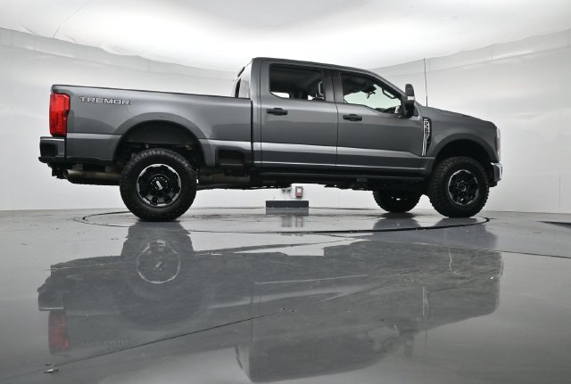 Certified 2025 Ford F350 XLT w/ Tremor Off-Road Package AWD/4WD image 34