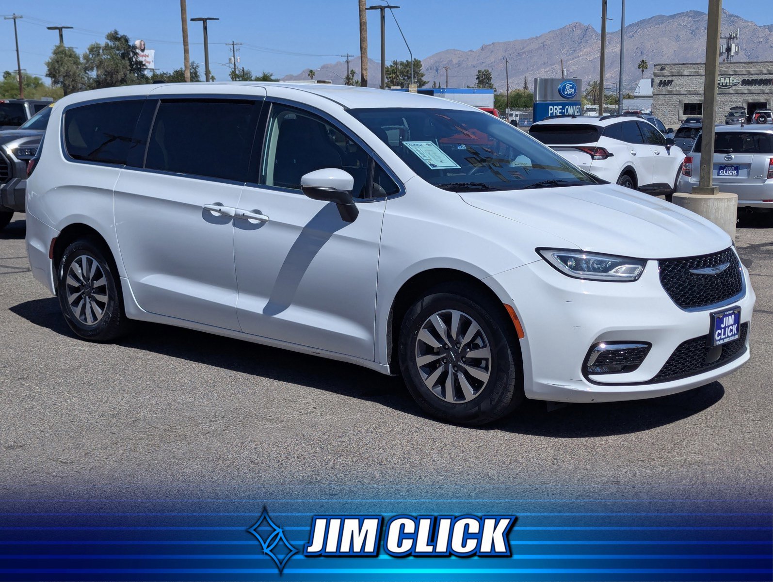 Used 2023 Chrysler Pacifica Touring-L