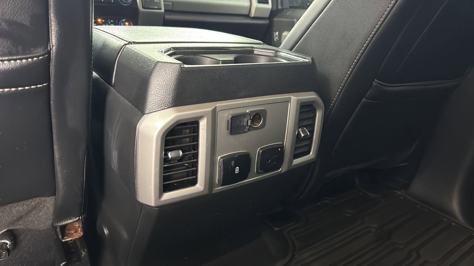 Certified 2021 Ford F350 Lariat w/ Lariat Ultimate Package AWD/4WD image 24