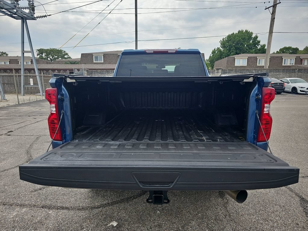 Used 2025 Chevrolet Silverado 2500 Custom w/ Custom Value Package AWD/4WD image 12