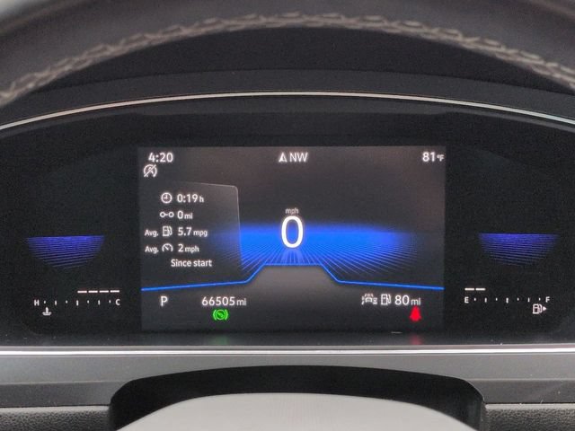Used 2022 Volkswagen Tiguan SE w/ Panoramic Sunroof Package FWD image 31