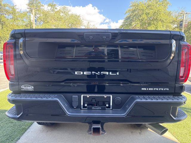 Used 2022 GMC Sierra 2500 Denali w/ Denali Ultimate Package AWD/4WD image 4