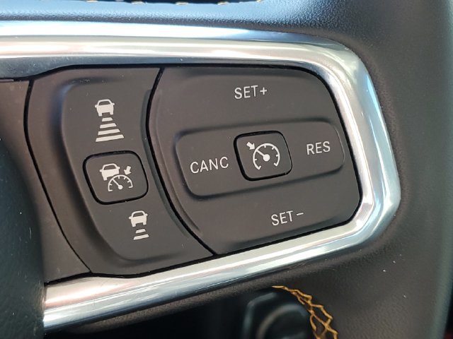 Used 2024 Jeep Wrangler Unlimited Sahara AWD/4WD image 12
