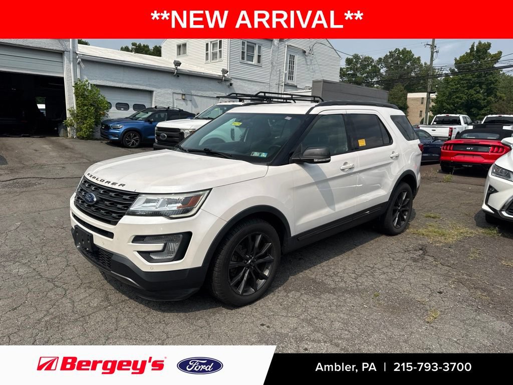 Certified 2017 Ford Explorer XLT w/ Equipment Group 202A AWD/4WD image 1