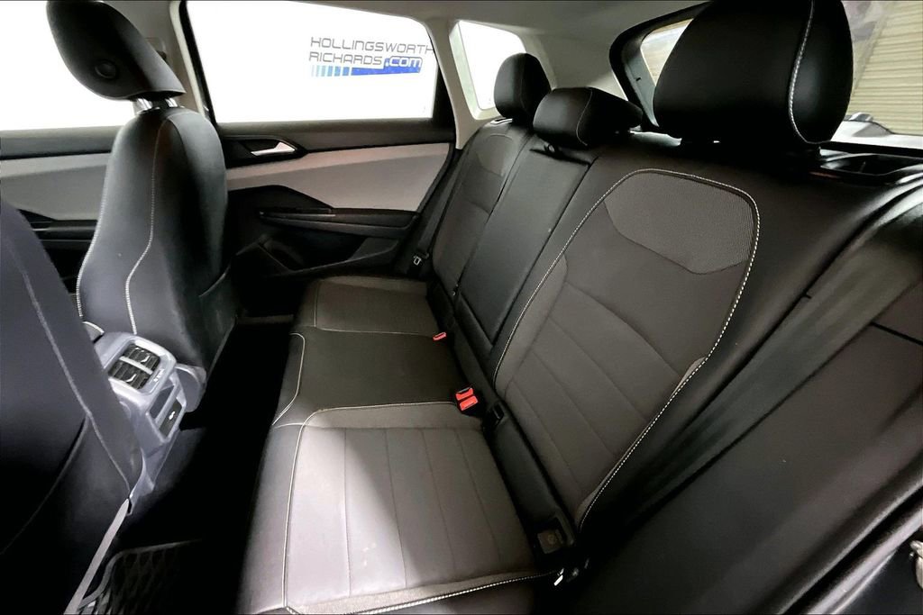 Used 2022 Volkswagen Taos SE FWD image 21