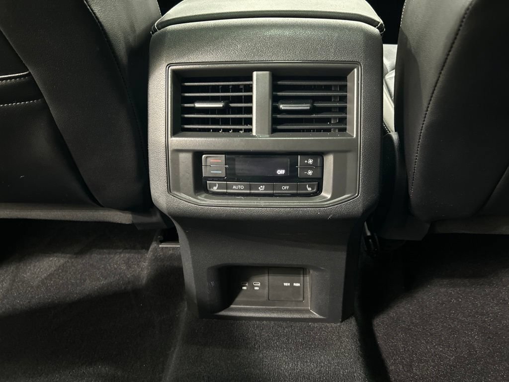 Used 2022 Volkswagen Atlas SEL Premium AWD/4WD image 28