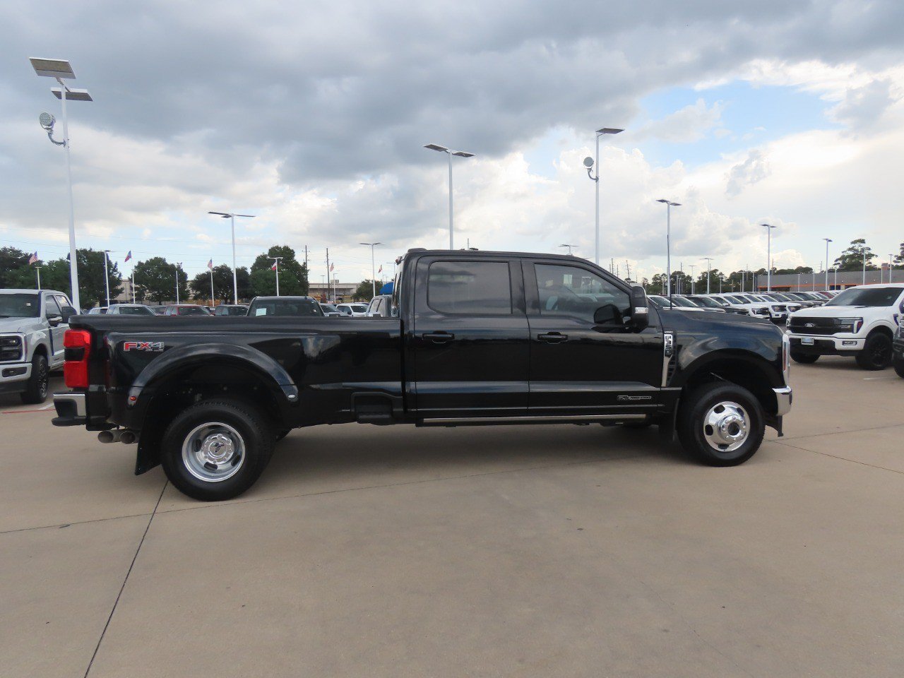 Certified 2025 Ford F350 Lariat AWD/4WD image 8