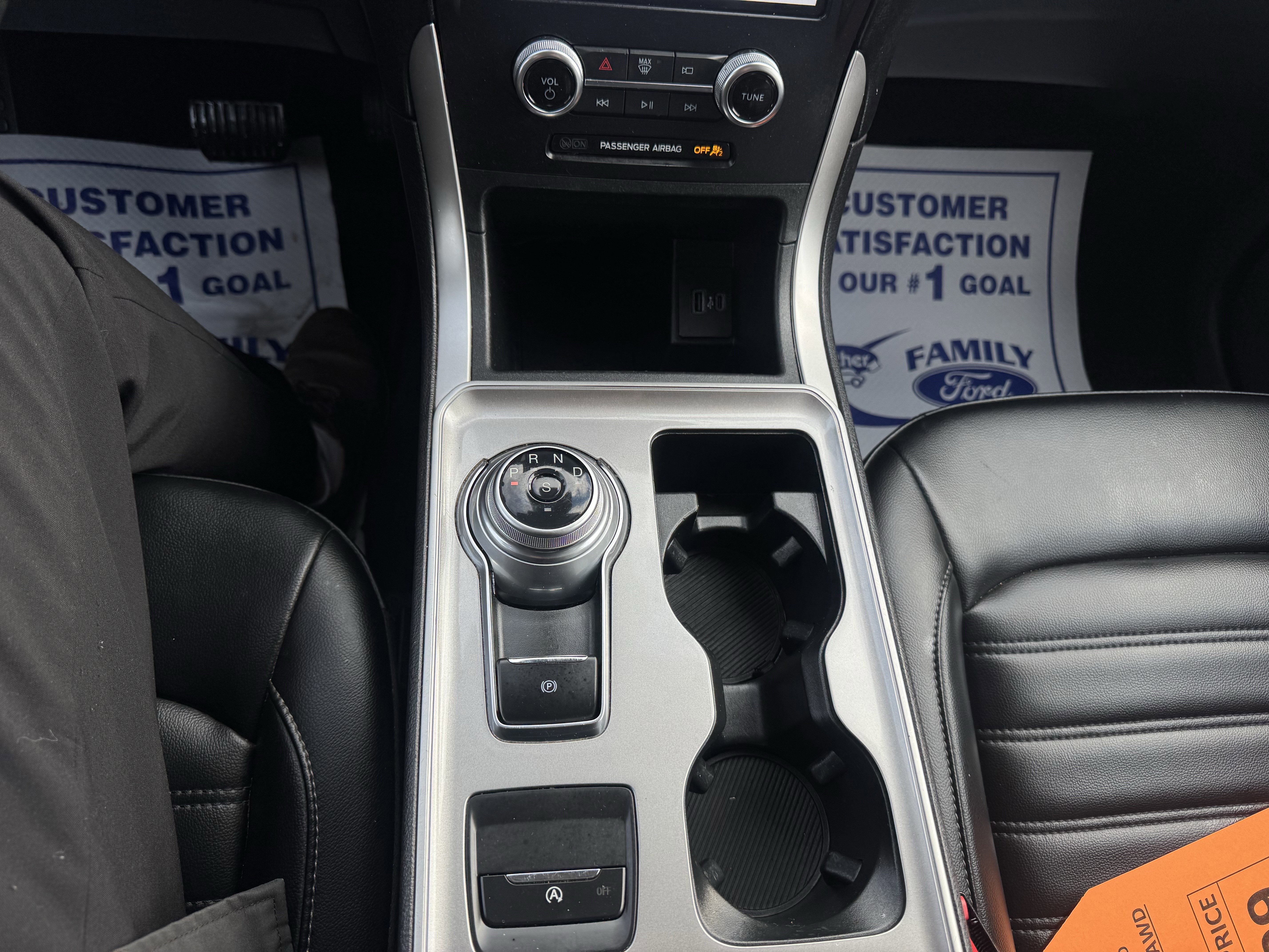 Certified 2024 Ford Edge SEL image 17