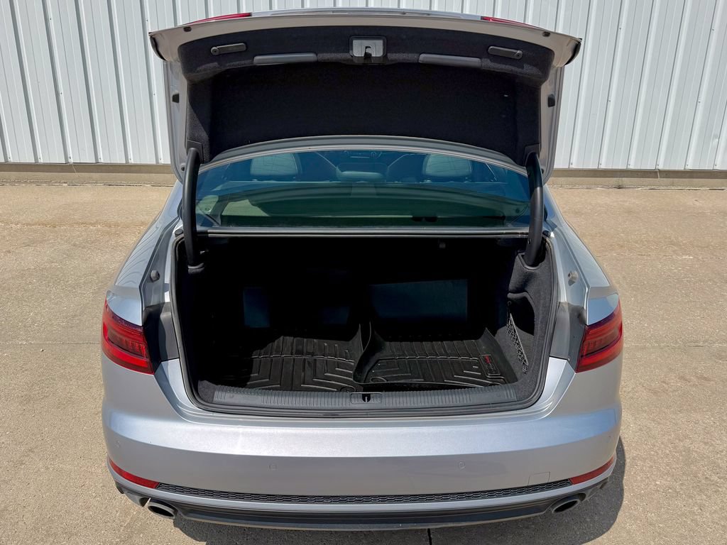 Used 2018 Audi A4 2.0T Premium Plus w/ Premium Plus Package AWD/4WD image 16