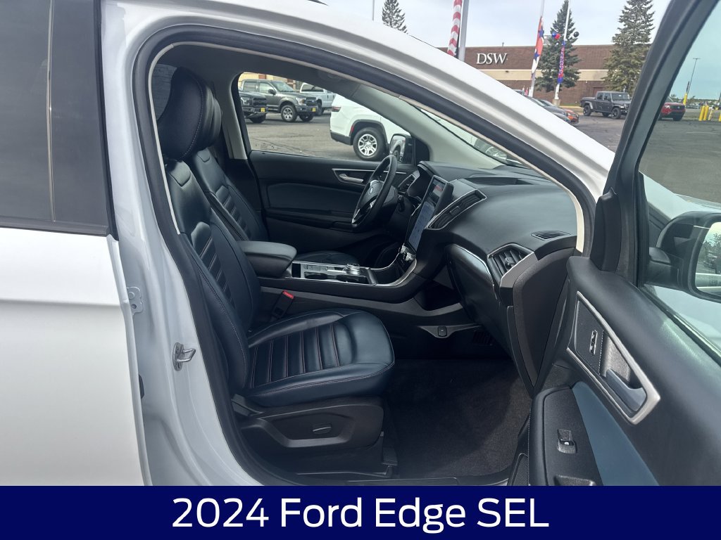 Certified 2024 Ford Edge SEL w/ Sport Appearance Package AWD/4WD image 13