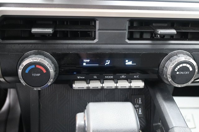 Used 2024 Toyota Tacoma SR5 AWD/4WD image 14