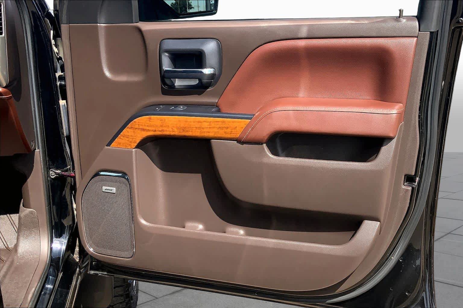 Used 2018 Chevrolet Silverado 1500 High Country AWD/4WD image 23