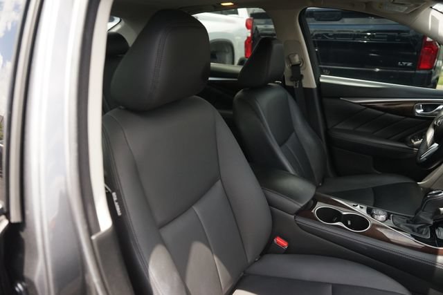 Used 2018 INFINITI Q50 Luxe w/ Essential Package (3.0T Luxe) RWD image 20