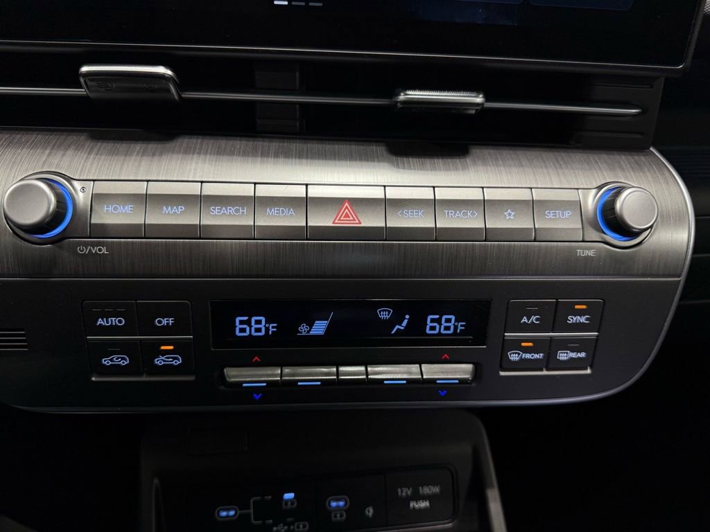 Used 2024 Hyundai Kona Limited image 20