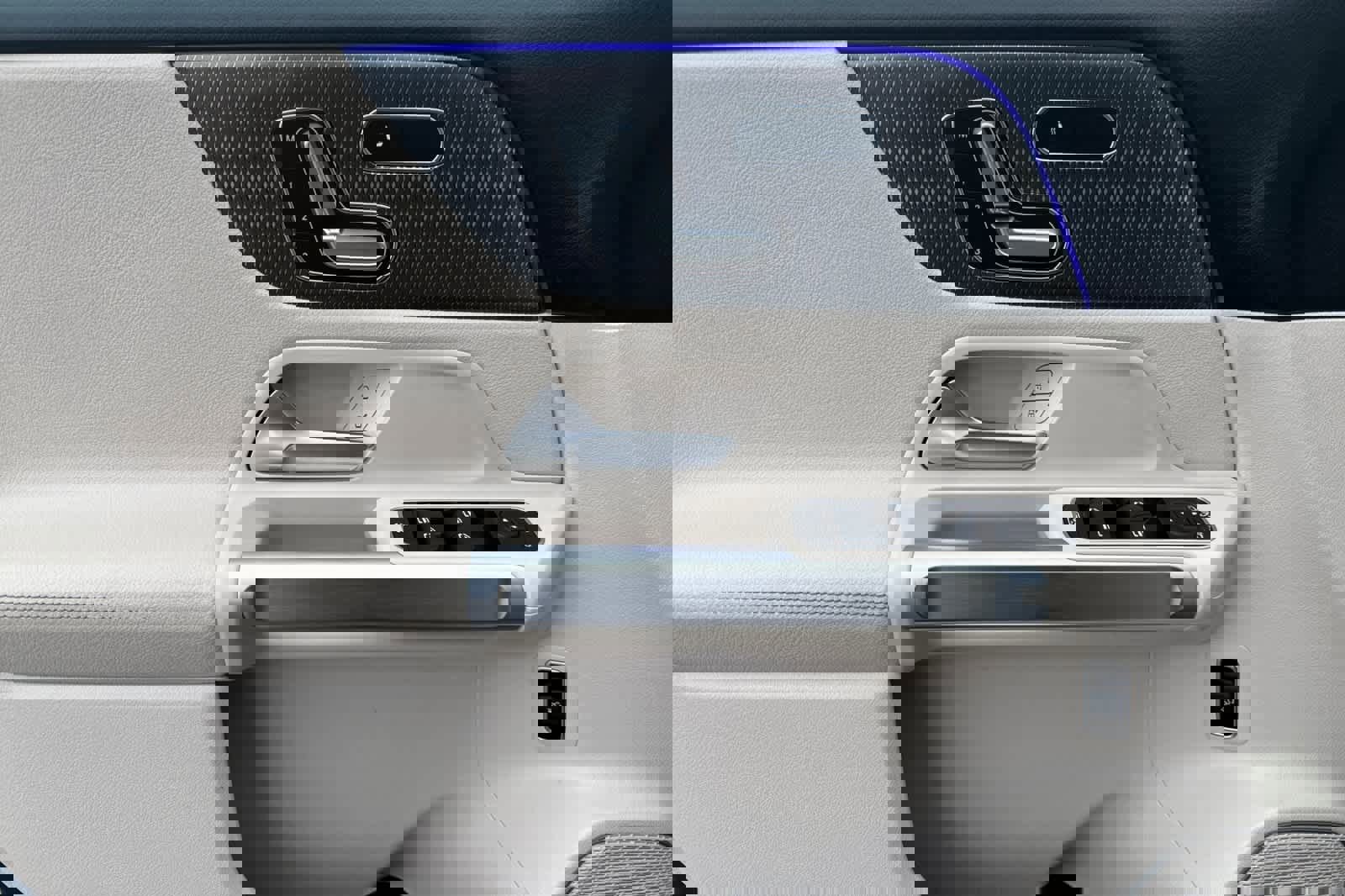 Used 2023 Mercedes-Benz GLB 250 GLB 250 image 12