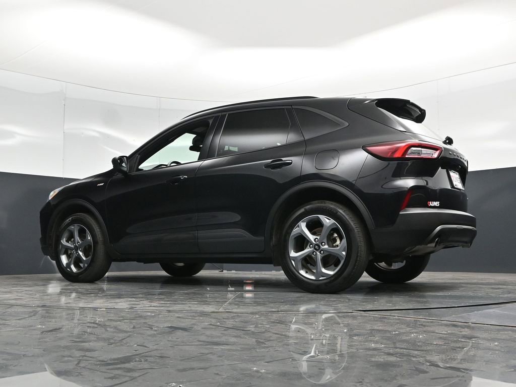 Certified 2025 Ford Escape ST-Line AWD/4WD image 46