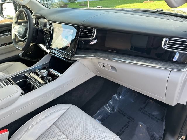 Used 2022 Jeep Wagoneer Series III w/ Convenience Group I AWD/4WD image 9