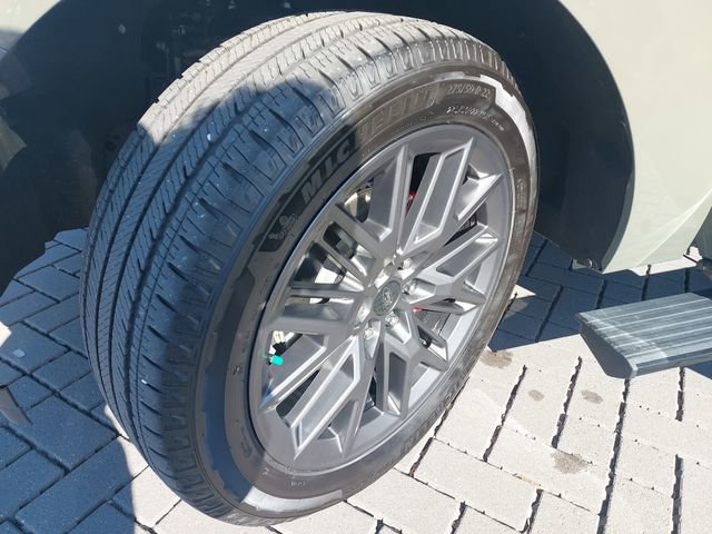 Certified 2025 Ford Expedition Max Platinum w/ Stealth Performance Package image 32