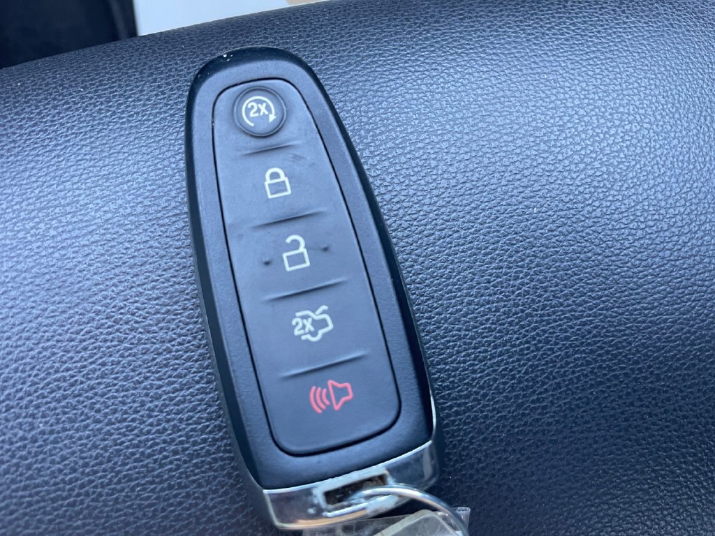 Certified 2019 Ford Escape SEL AWD/4WD image 25