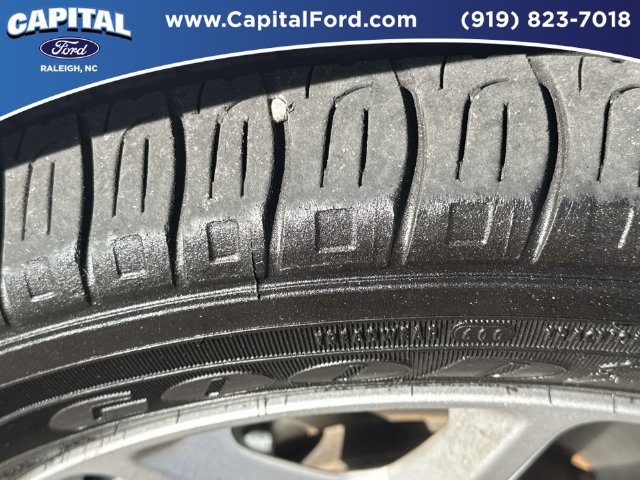 Used 2025 Chrysler Pacifica Select FWD image 14