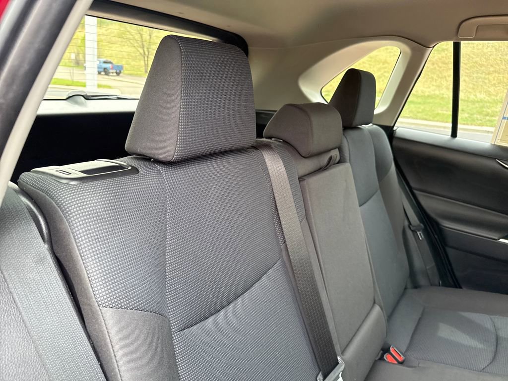 Used 2024 Toyota RAV4 LE image 23