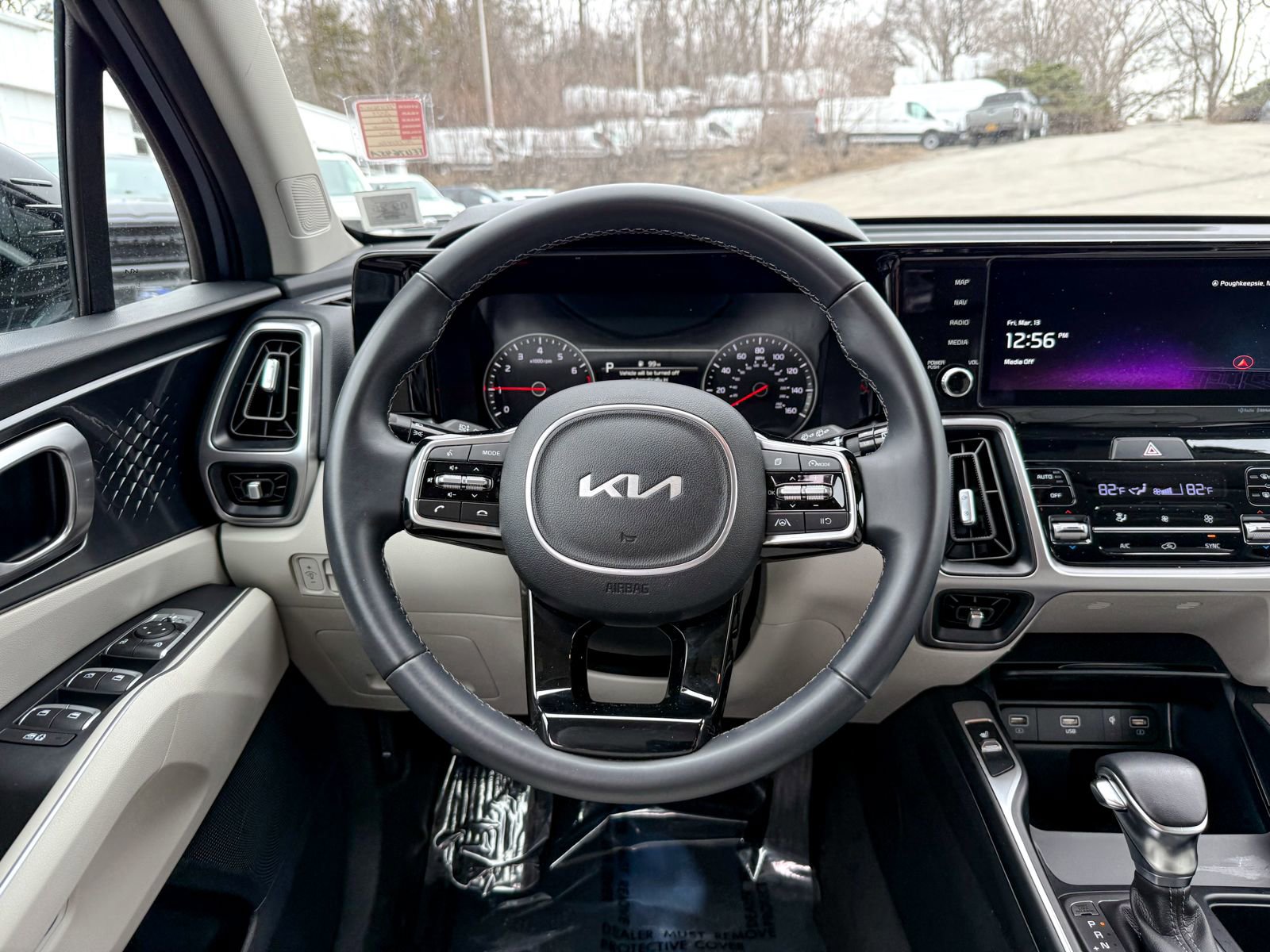Used 2023 Kia Sorento S FWD image 23