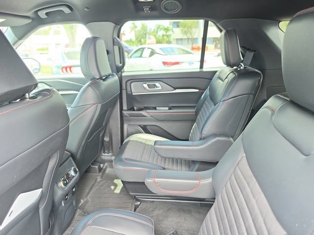 Certified 2025 Ford Explorer ST-Line w/ Premium Package RWD image 14