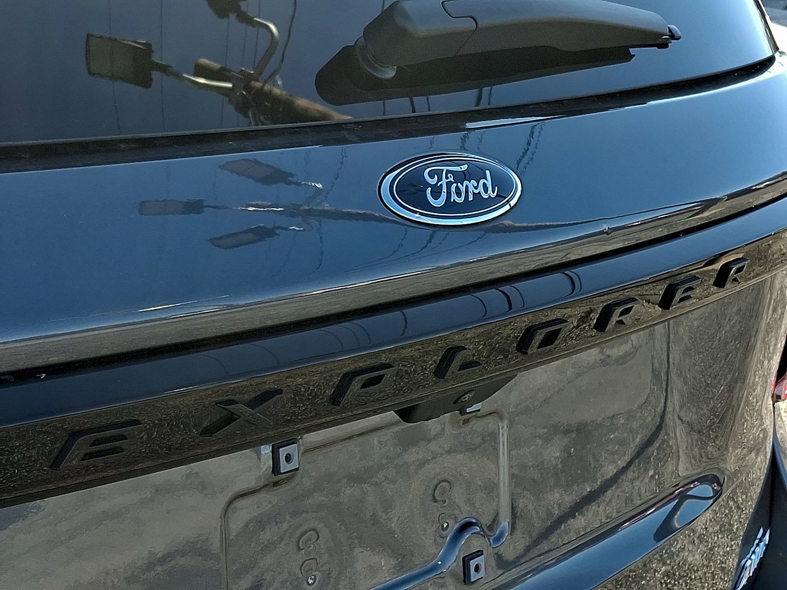 Certified 2025 Ford Explorer ST-Line w/ ST-Line Street Pack image 30