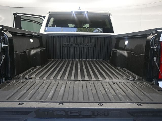 Used 2024 Toyota Tacoma TRD Off-Road AWD/4WD image 21