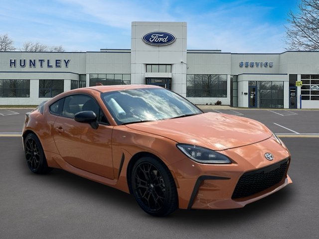 Used 2023 Toyota GR86 10th Anniversary SE RWD image 4