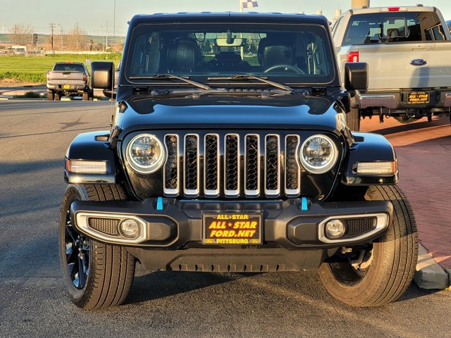 Used 2023 Jeep Wrangler Unlimited Sahara image 8