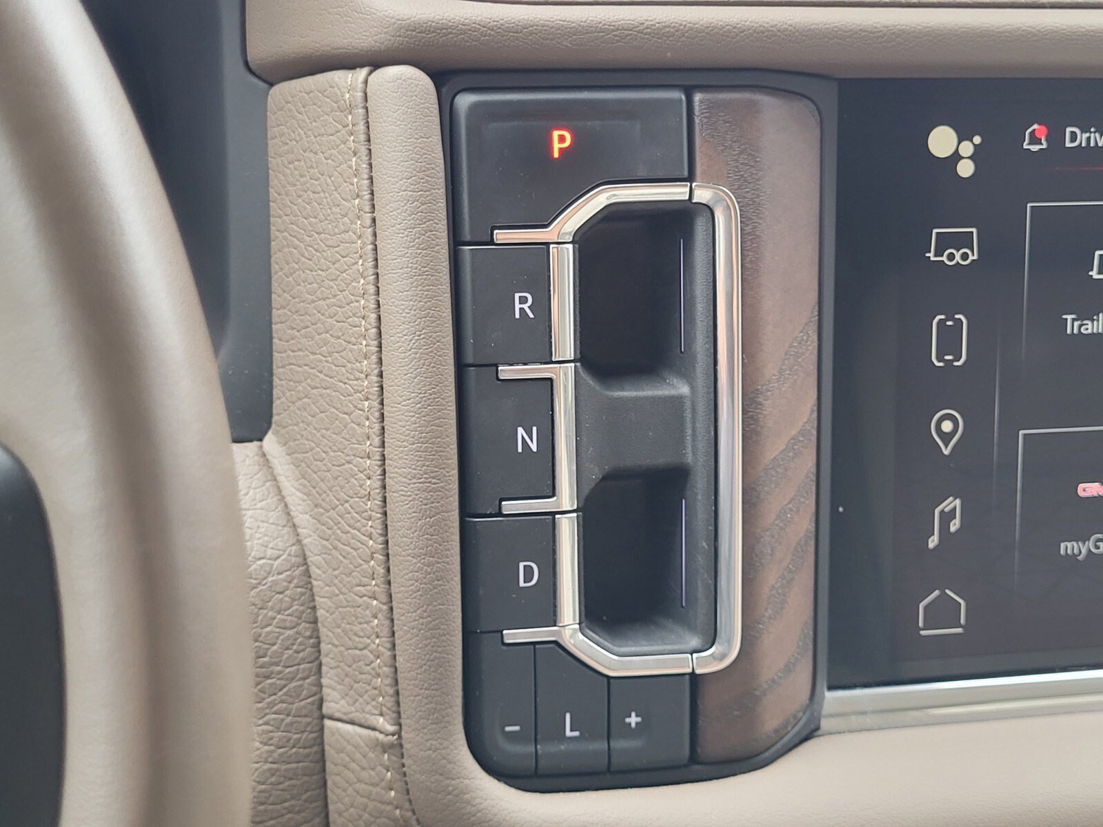 Used 2023 GMC Yukon Denali w/ Max Trailering Package image 26